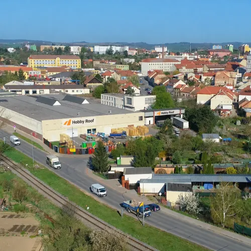 prumyslova-hala-s-logem-hobby-roof.png